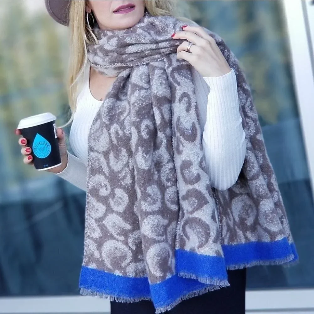 Leopard Print Oversize scarf